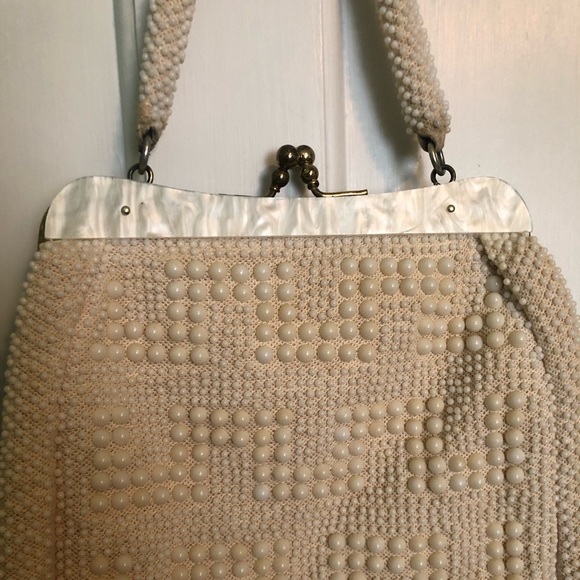 Vintage white 50s 60s beaded lucite purse - Picture 2 of 6
